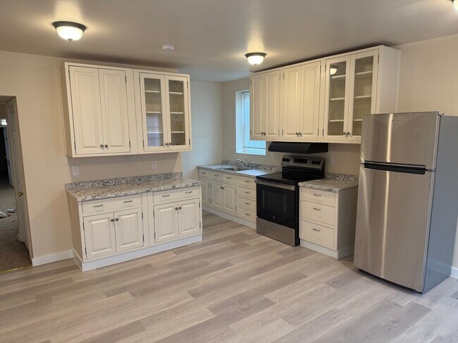 Foto del edificio - 215 W Lafayette St