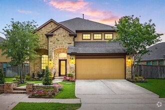 Building Photo - 16746 Highland Country Dr