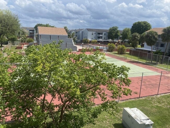 Building Photo - 1755 W 60th St