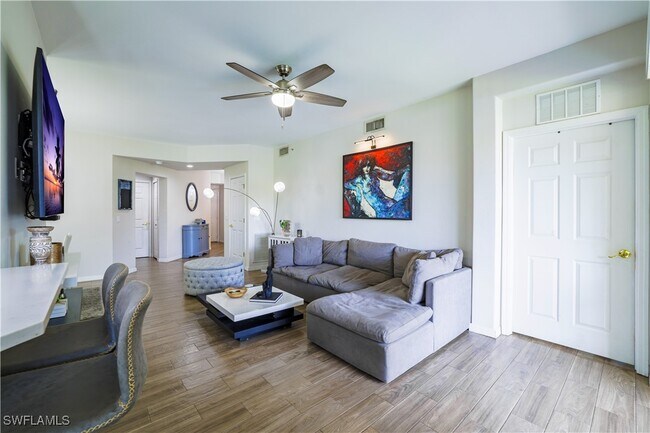 Foto del edificio - 1405 Tiffany Ln