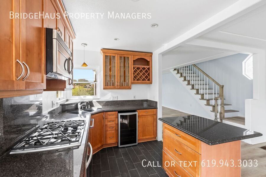 Foto principal - 4572 Valencia Dr