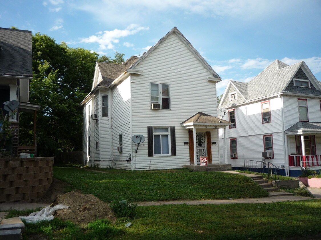 Primary Photo - 913 13th St