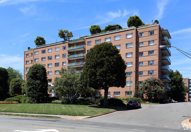 Building Photo - Dorchester Towers Apartments