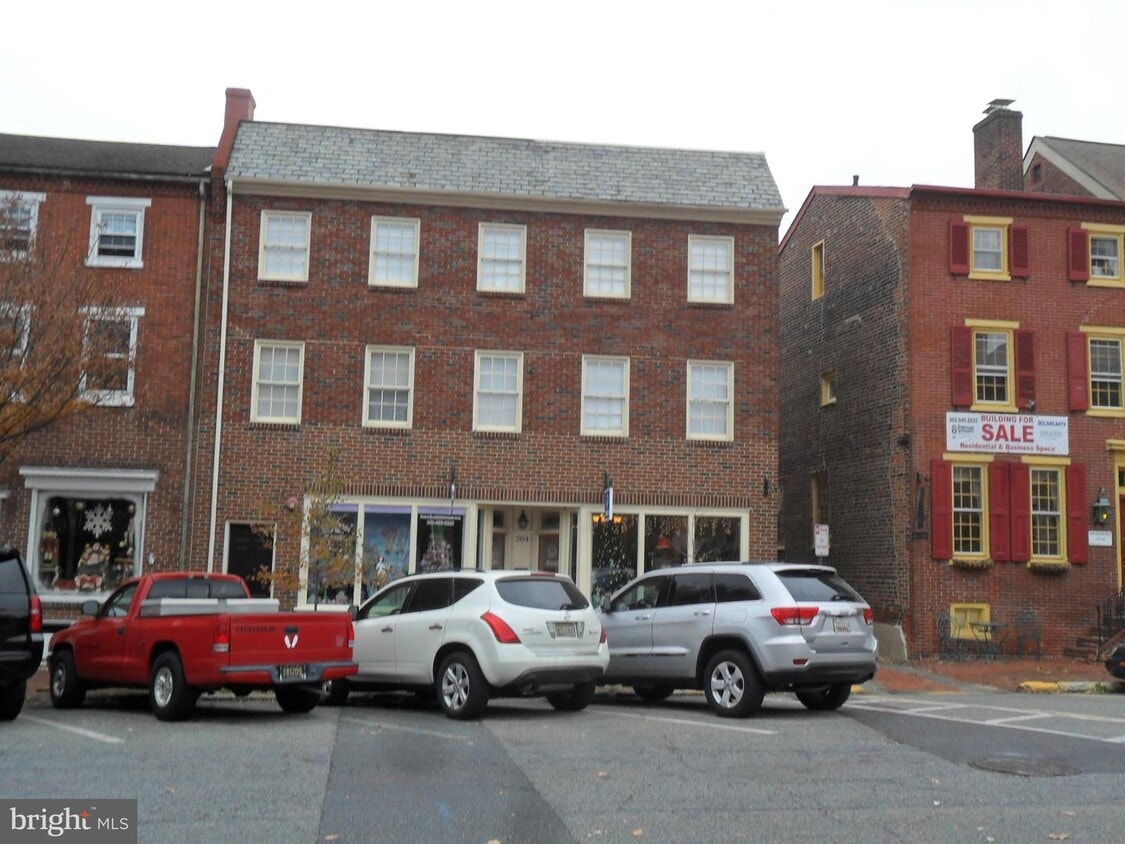 202 Delaware St Unit 1, New Castle, DE 19720 Apartment for Rent in New Castle, DE