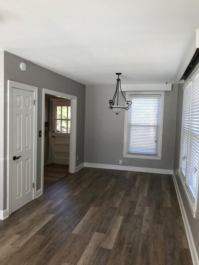 Foto del edificio - 4006 Auburn Ln