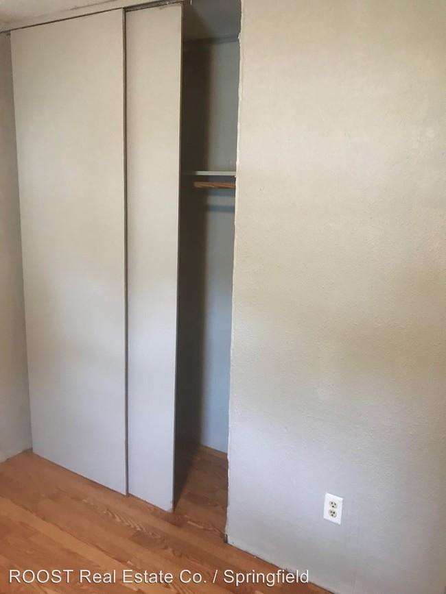 Foto del edificio - 2 br, 1 bath House - 1053 Russell Avenue
