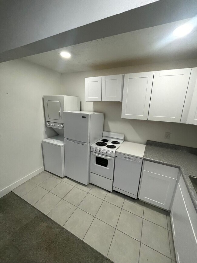 Foto del edificio - 13224 S Redwood Rd