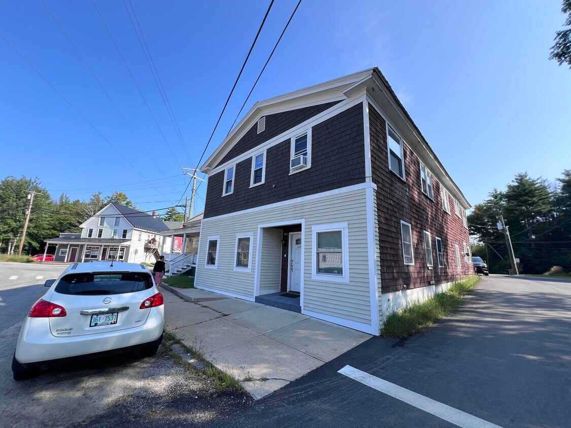 Primary Photo - 86 Main St