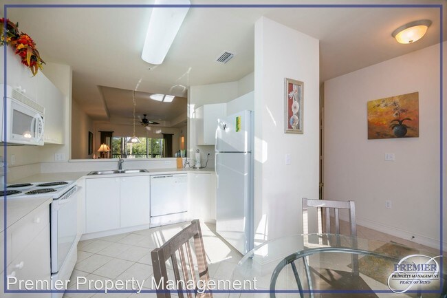 Foto del edificio - 7815 Regal Heron Cir