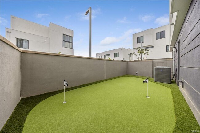 Foto del edificio - 16273 Stella Cir