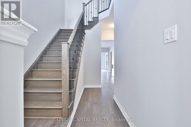 Building Photo - 30 Leary Cres.