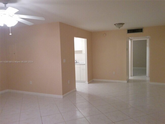 Building Photo - 139 Tuscany Ln