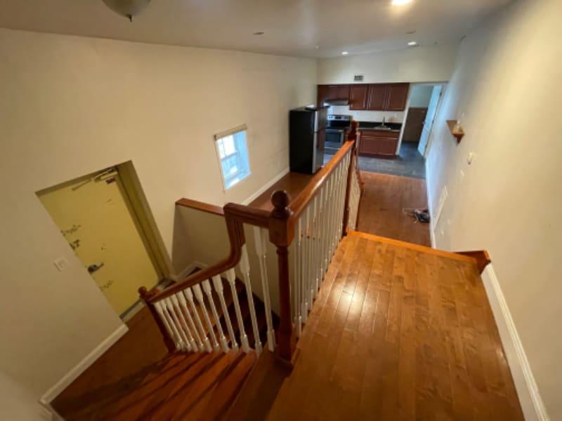 Primary Photo - 1022 Wallace St