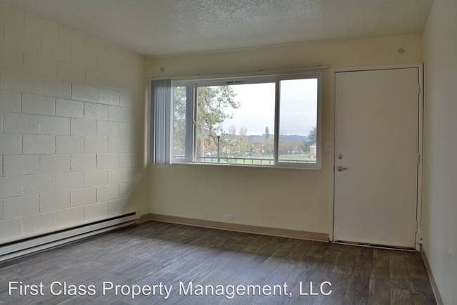 Building Photo - 4555 SW Erickson Ave