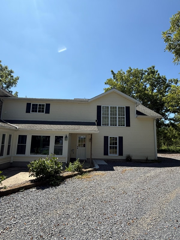 Building Photo - 2637 Mountain Rd