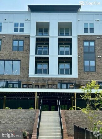Building Photo - 76 Old Mill Bottom Rd
