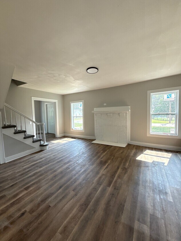 Foto del edificio - 331 Eastland Ave