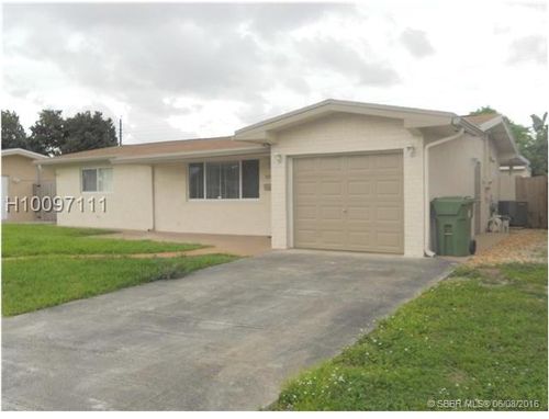 Foto principal - 8300 NW 13th St