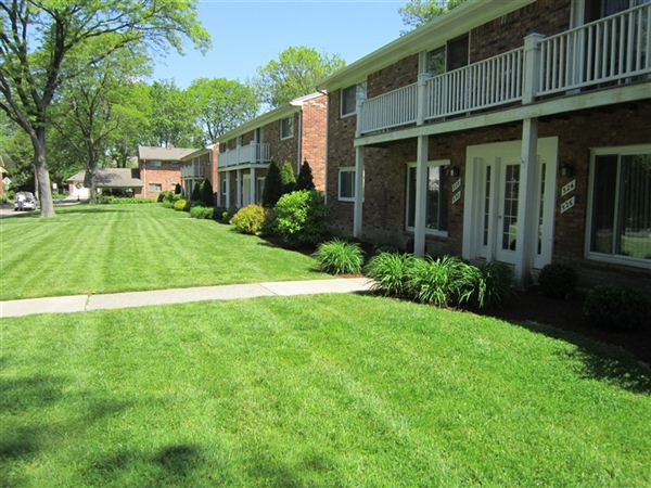 Primary Photo - 528 Neff Ln