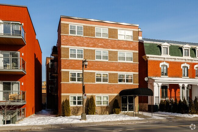 Building Photo - 2960 Boul Saint-Joseph