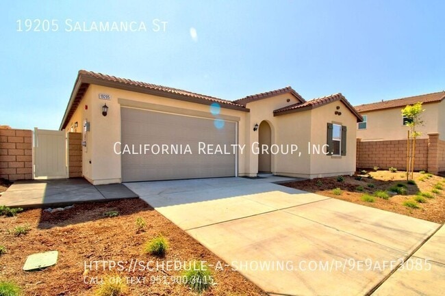 Building Photo - 19205 Salamanca St