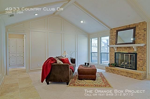 Building Photo - 4933 Country Club Dr
