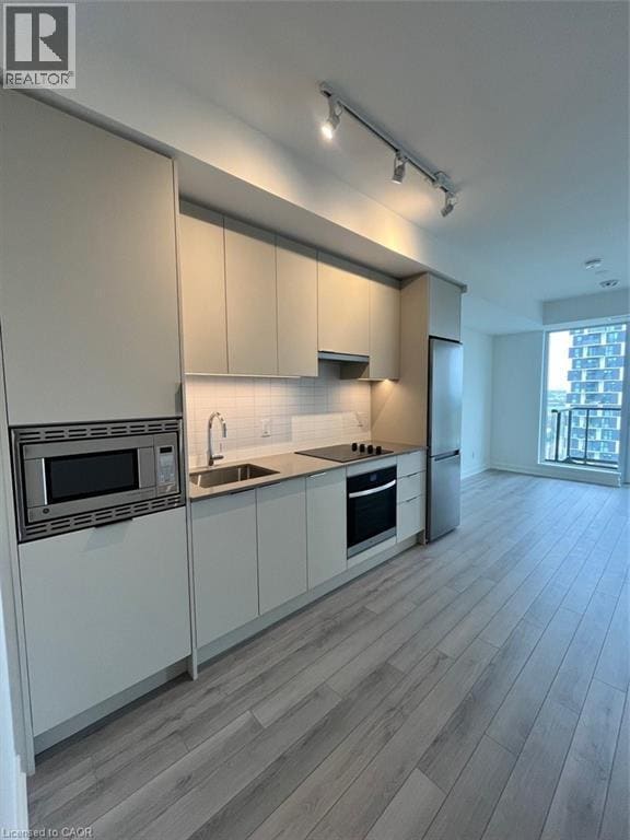 Building Photo - 3079 Trafalgar Rd