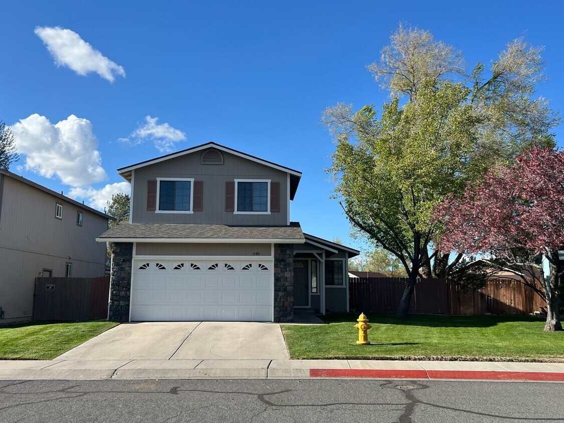 1180 Mill Creek Cir, Gardnerville, NV 89410 House Rental in