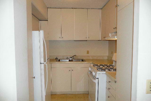 Building Photo - 2464 Prince Edward St