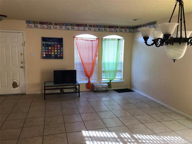 Foto del edificio - 3021 Helen Ln