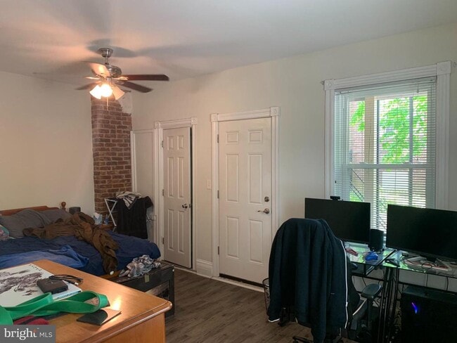 Building Photo - 1300 N Clayton St