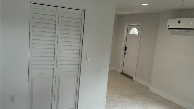 Foto del edificio - 2622 NW 35th St
