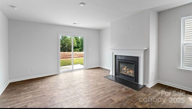 Building Photo - 3535 Cramer Crk Dr
