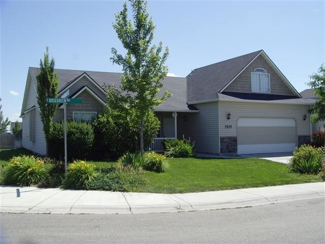 Primary Photo - 3525 E Rose Green Ave