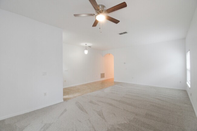 Photo - 4306 Hidden Meadow Dr House