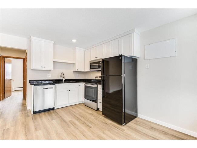 Foto del edificio - 2740 Xylon Ave N