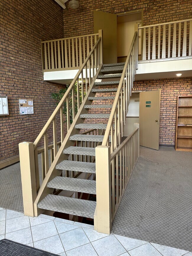 Foto del edificio - 7422 Brookdale Dr