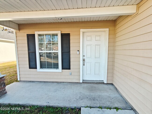 Foto del edificio - 8444 Hewitt St