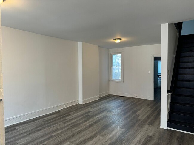 Foto del edificio - 233 Howard Ave