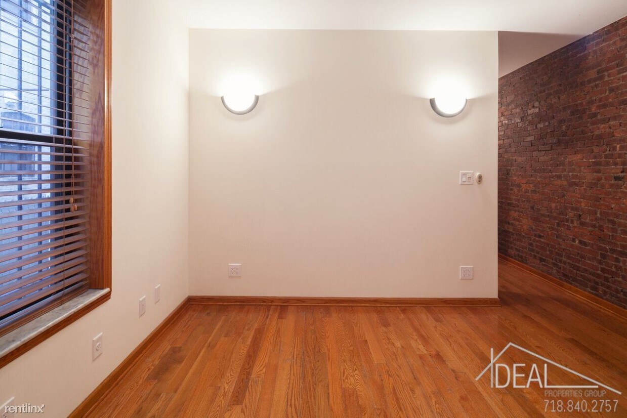 Foto principal - 811 8th Ave