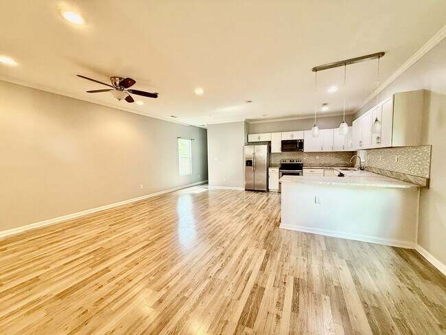 Foto del edificio - Beautiful 2018-built 4-bedroom 3.5 bath home in sought-after Westhaven!