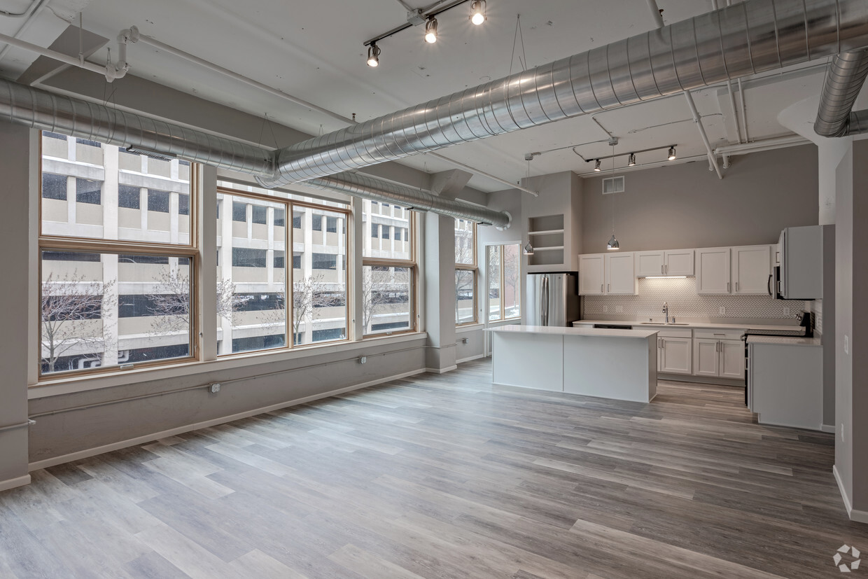 R7 Lofts St Paul