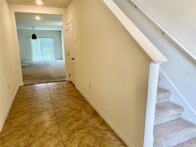 Building Photo - 1739 Post Oak Dr