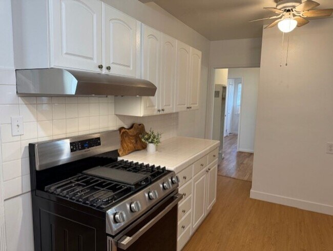 Foto del edificio - One bedroom, one bath in La Crescenta