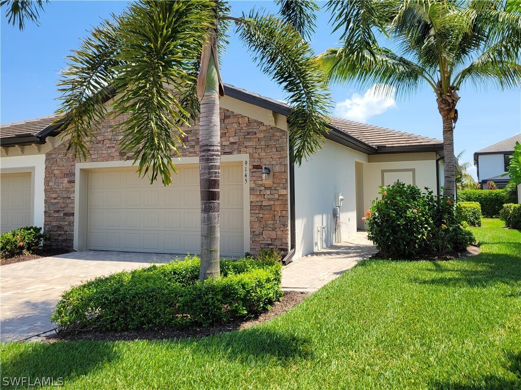 Foto principal - 9145 Glenforest Dr