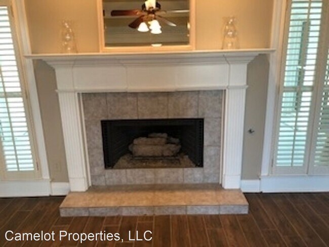 Foto del edificio - 4 br, 3 bath House - 8600 Willowbrook Ct