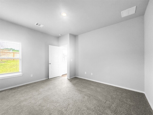Foto del edificio - 632 Levine Ct