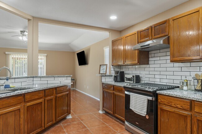 Foto del edificio - 16122 Taloncrest Dr