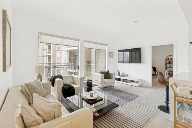 Foto del edificio - 3225 Turtle Creek Blvd