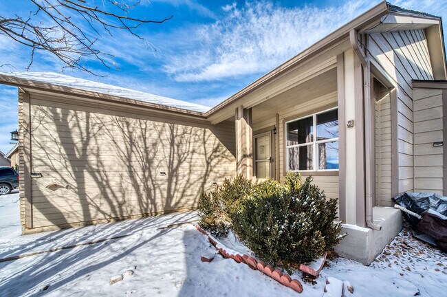 Building Photo - 7380 Middle Bay Way